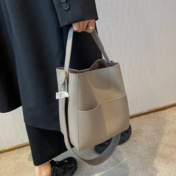 Shoulder 2024 Bucket Side Bags for Women Female Designers Trend Small Leather Crossbody Bag Purses and Handbags